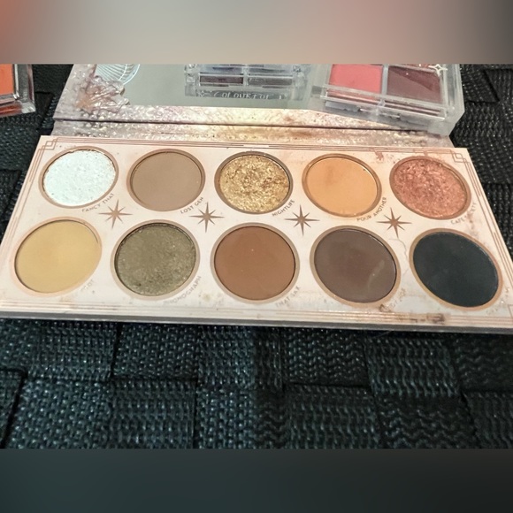 ColourPop eyeshadow collection - Picture 2 of 9